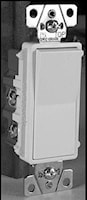 LEGRAND TM874W The Radiant® Decorator Switch Rocker/Button 4 Gang, 4 Way 15 A, 120/277 V White