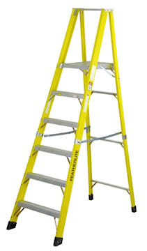 LOUISVILE LADDERS 6508 Platform Step Ladder 300 lb Fiberglass with Aluminum Steps 27 in Base 18 in D