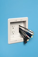 ARLINGTON CED135 Cable Entry Device with Brush Cover Cable Entry White 1.45 in W x 0.534 in D x 4.11 in H