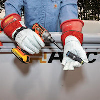 KLEIN TOOLS 66009 4-IN-1 FLIP QUAD SOCKET