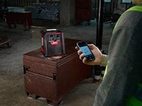 MILWAUKEE 2792-20 M18™ Jobsite Charger Radio FM/AM, AUX, Bluetooth, Cordless 18 V Lithium-Ion Battery