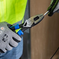 KLEIN TOOLS J2000-9NECRTP Journeyman Side Cutting Plier New England 1.594 in L x 1-1/4 in W x 1-19/32 in T Jaw