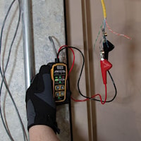 KLEIN TOOLS VDV500-820 Cable Tracer with Probe Tone Kit Tone Generator Tracing Probe