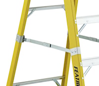 LOUISVILE LADDERS 6508 Platform Step Ladder 300 lb Fiberglass with Aluminum Steps 27 in Base 18 in D
