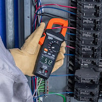 KLEIN TOOLS CL710 600A AUTO-RANGING PRO CLAMP METER