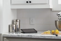 LEGRAND 1597TRUSBACW SELFTEST GFCI REC TR 15AW/USB AC
